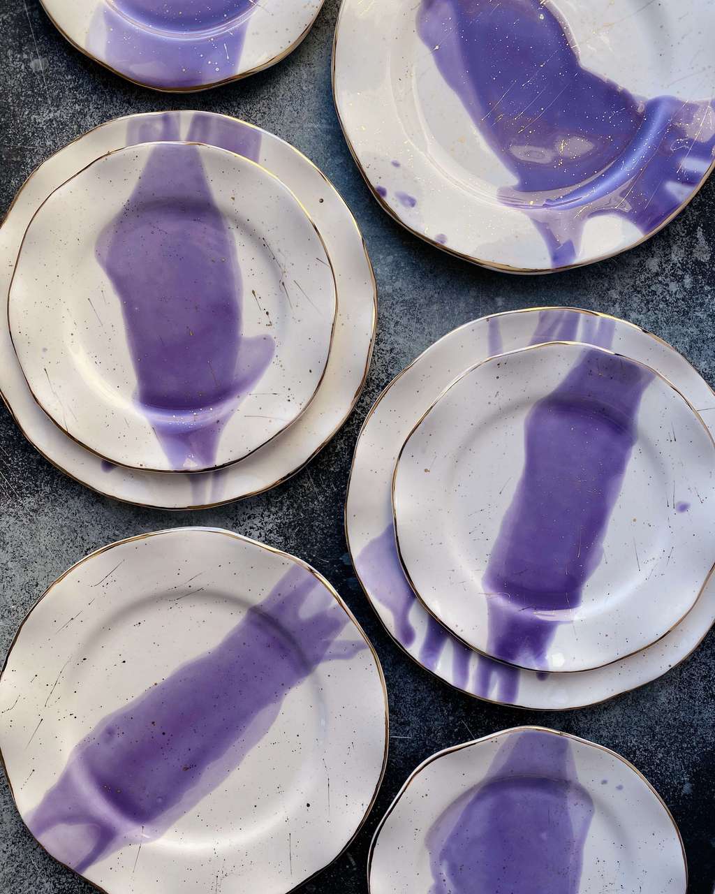 Серия тарелок и блюд "Аметист"