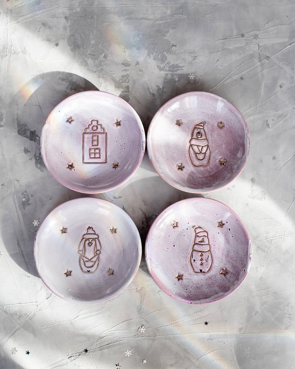 Блюдце "Морозный узор" фиолетовое с рисунками