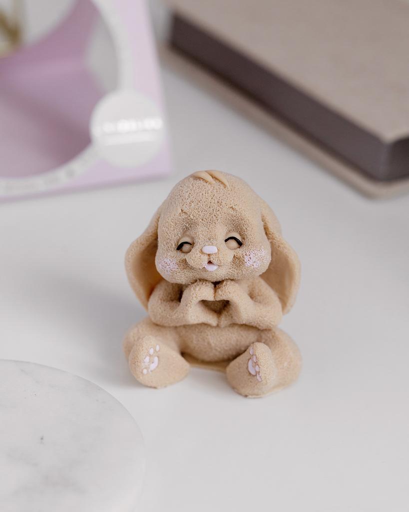 Шоколадный зайка из белого шоколада