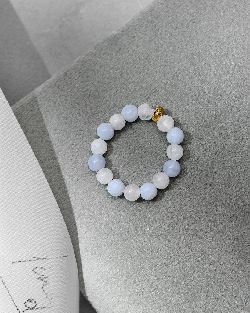 Кольцо из натуральных камней