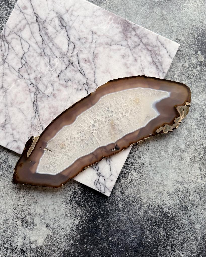 Срез агата 12х35см без окантовки