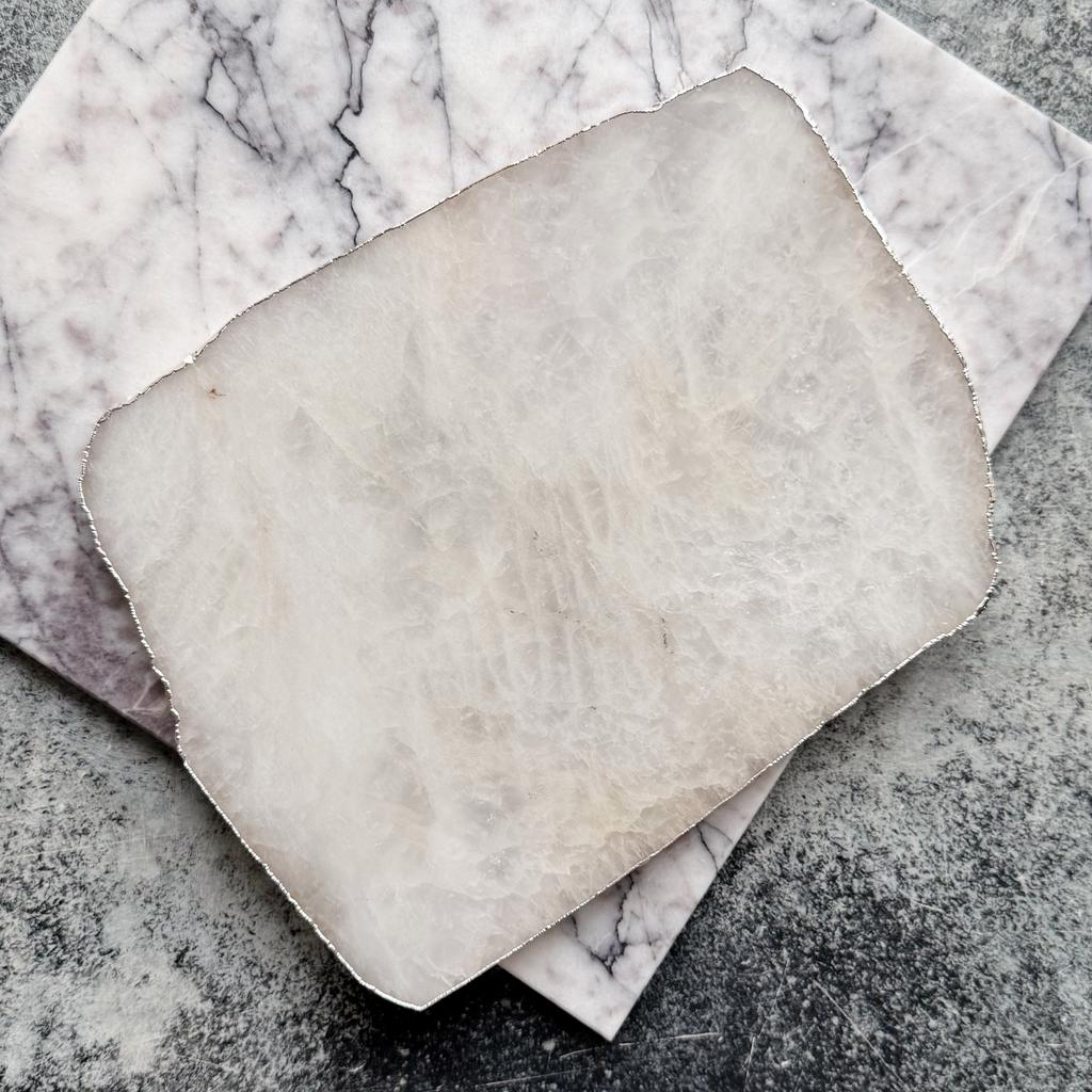 Большой срез горного хрусталя в серебре 25х20см