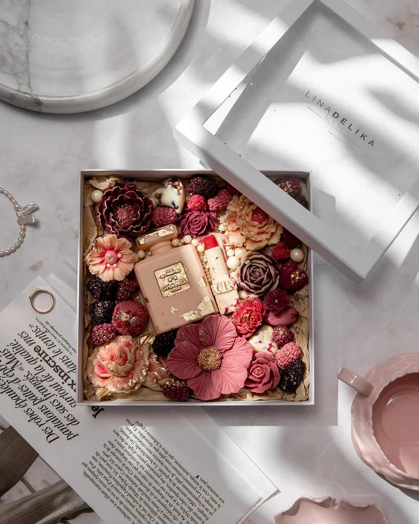 Квадратная коробка шоколадных конфет из белого бельгийского шоколада