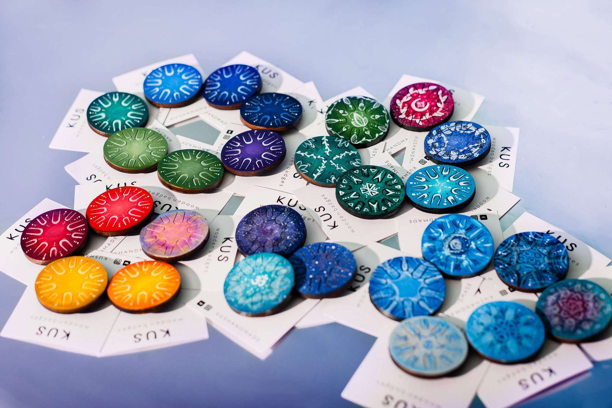 Значки деревянные