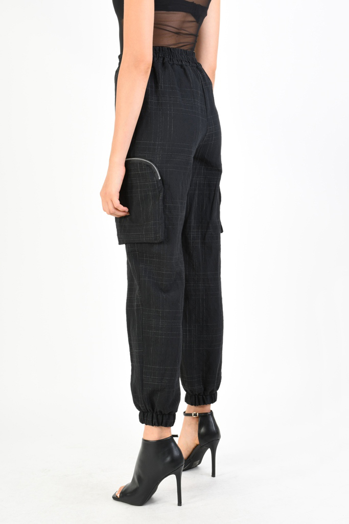 Брюки-карго с накладными карманами на молниях LH