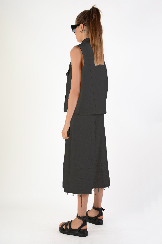 Жилет с имитацией заштопанных разрывов с карманами с клапанами LH