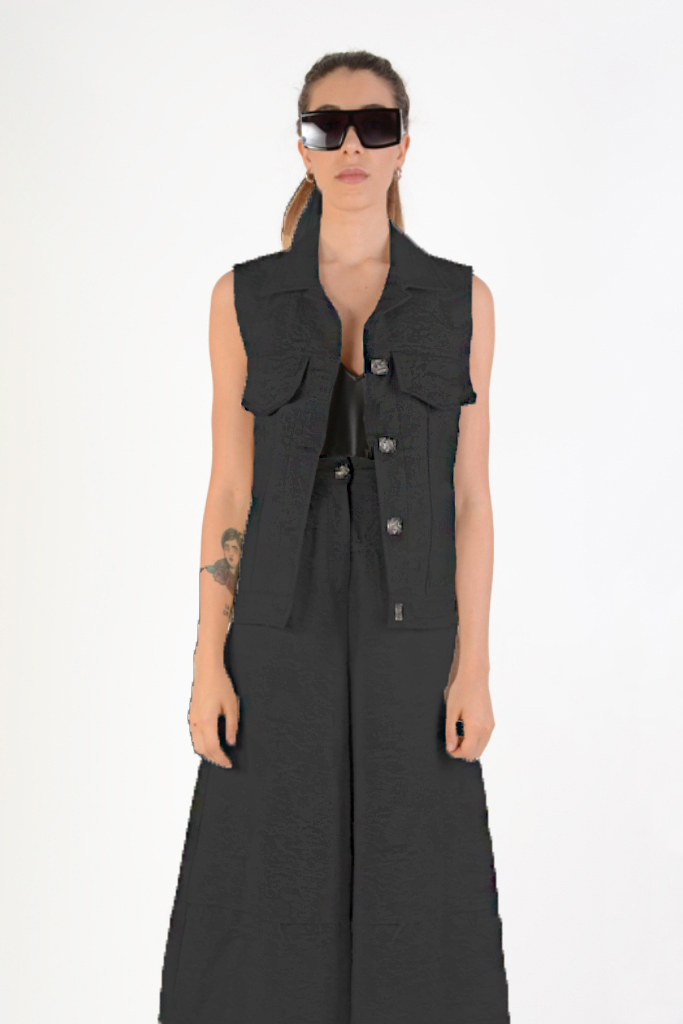 Жилет с имитацией заштопанных разрывов с карманами с клапанами LH