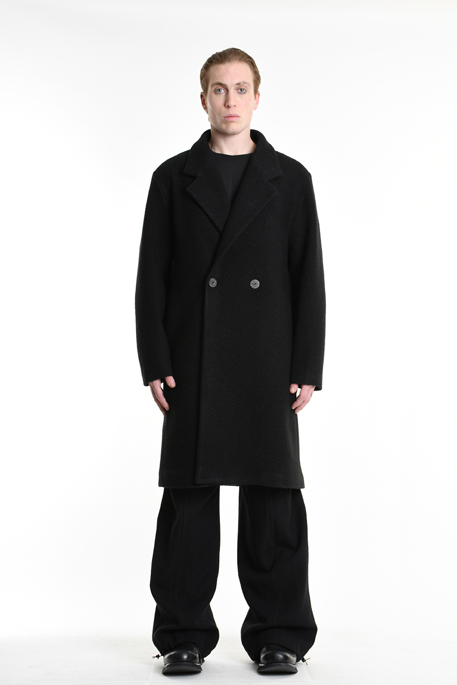 Комфортное пальто из фактурной шерстяной ткани на подкладке LH