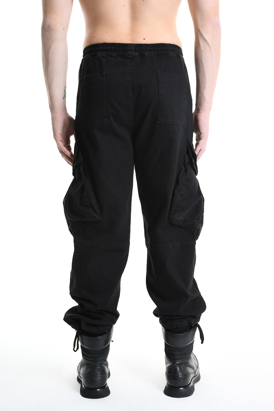 Джинсы из эластичного хлопка с объемными карманами по бокам LH