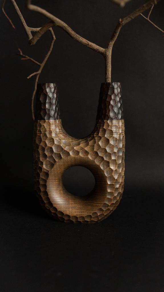 Ваза декоративная "Катацумури"