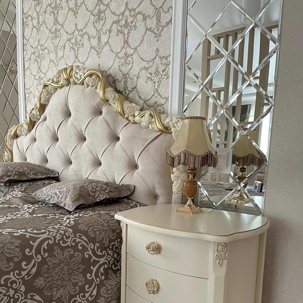 КРОВАТЬ С МЯГКИМ ИЗГОЛОВЬЕМ Декор золото 180*200 N418g
