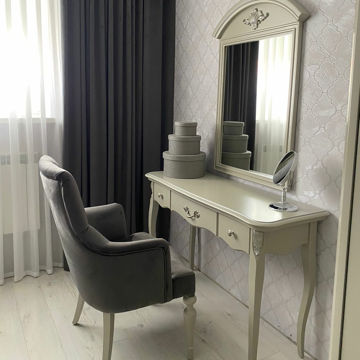 СТОЛИК-КОНСОЛЬ APs182