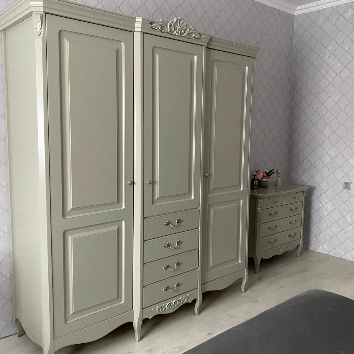 ШКАФ 3 ДВЕРИ APs623E-K04-S