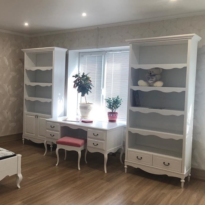 Стеллаж c 2 выдвижными ящиками