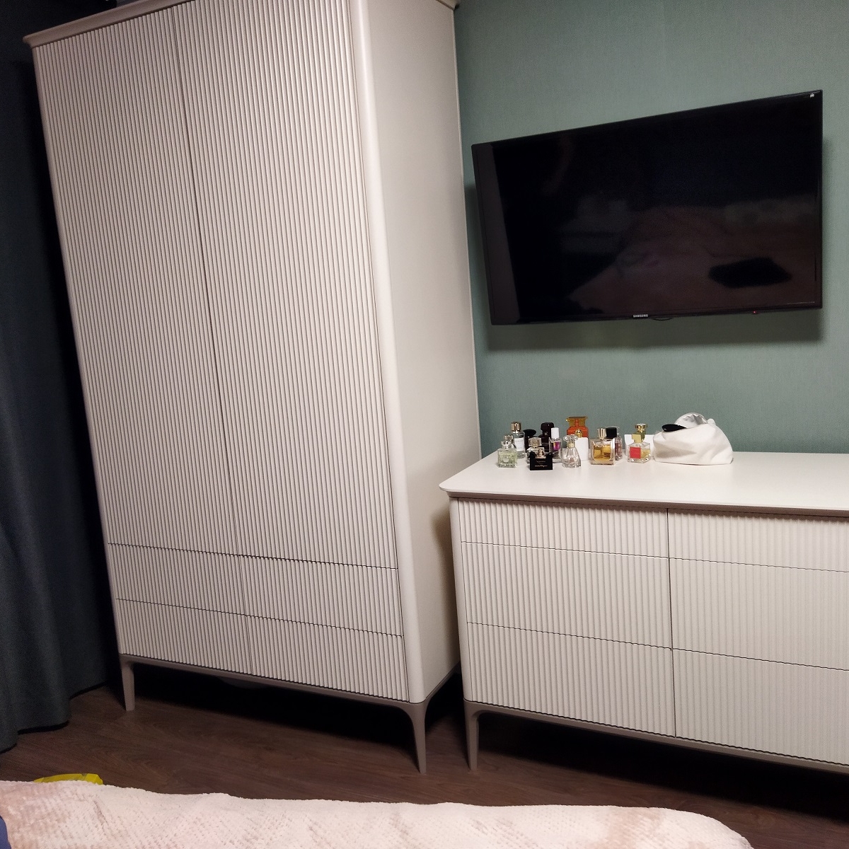 Шкаф 2 дверный Pr19B1T-gold