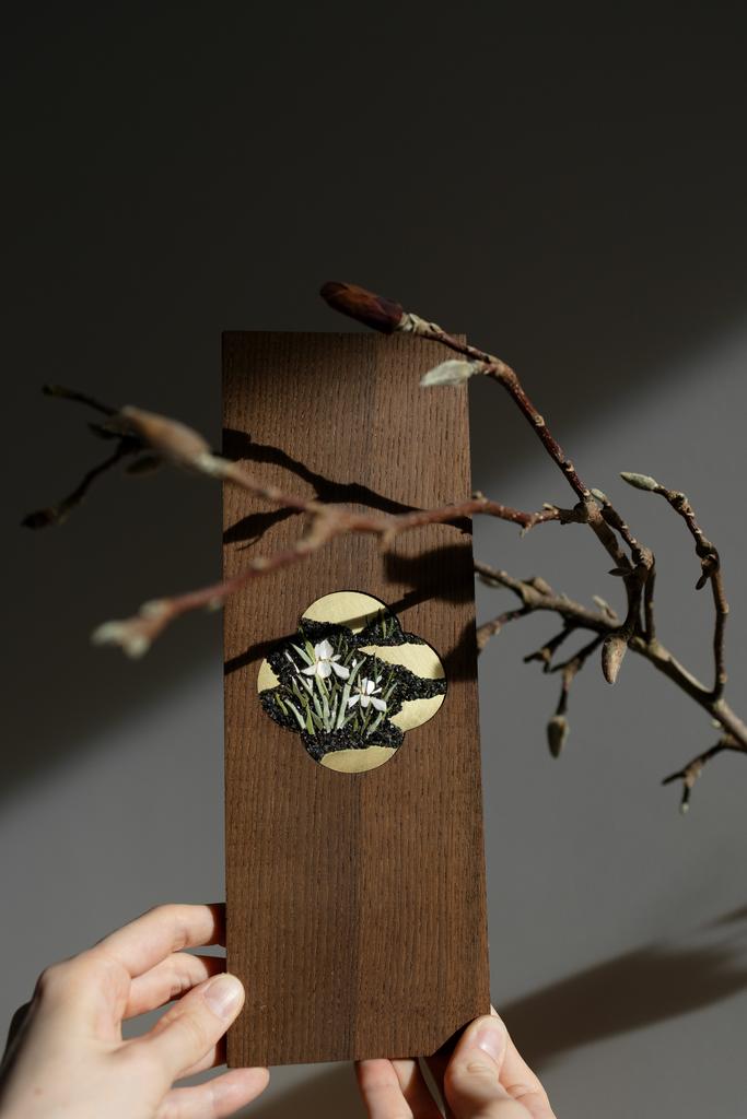 Интерьерная миниатюра с мозаикой "Вечный ирис"