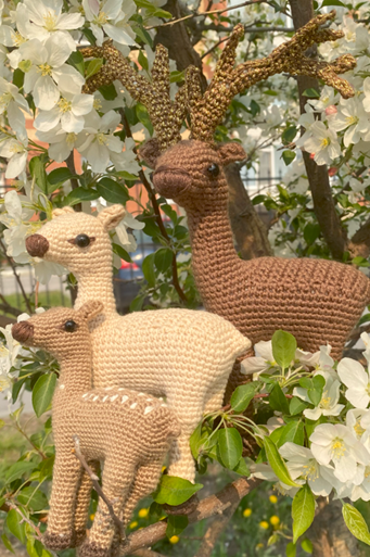 Набор из 3мк Олень Златорогий с Самкой и Оленёнком (Golden-horned Deer with a Doe and Fawn)