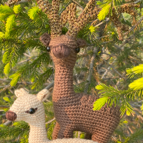 Набор из 2 МК: Олень Златорогий с самкой (Deer with golden antlers with a Female)