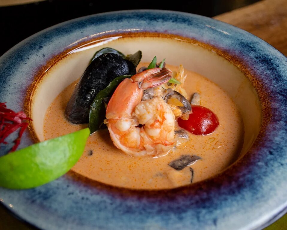 ТОМ ЯМ С КРЕВЕТКАМИ/КУРИЦЕЙ