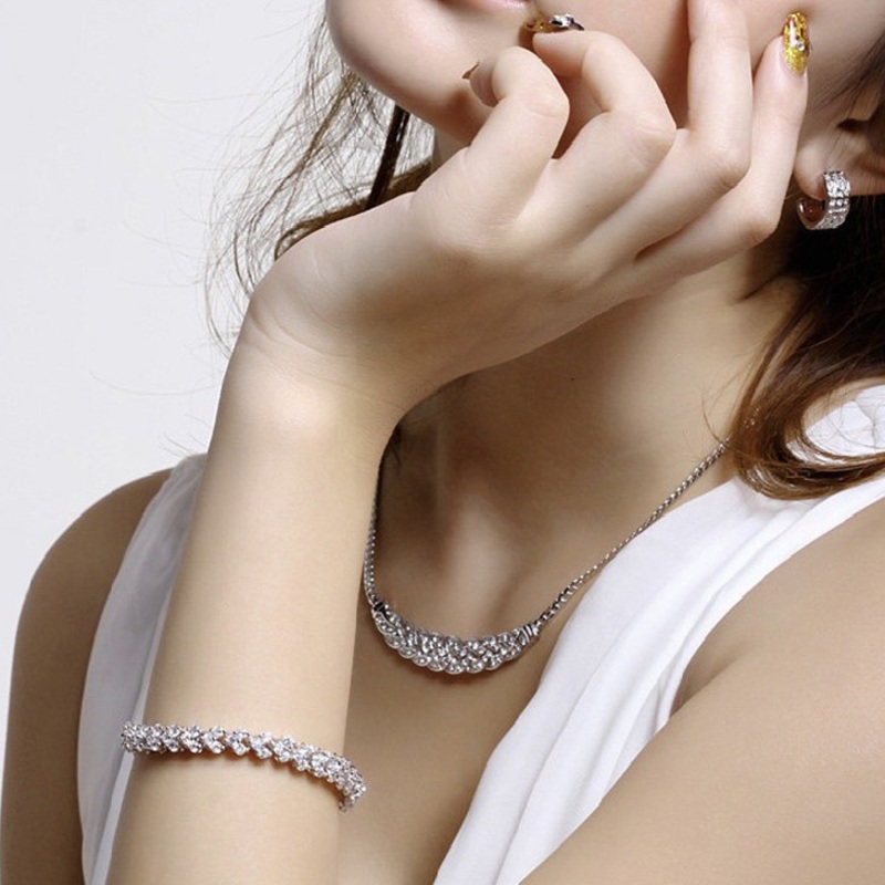 Браслет серебряный с кристаллами Roman Chic Silver