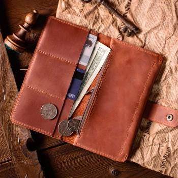 Портмоне коньячного цвета из кожи