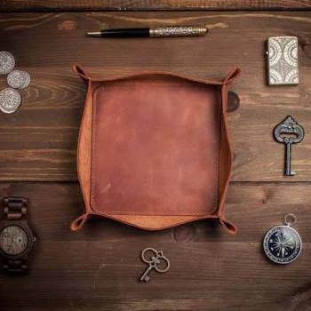 Кожаный лоток-органайзер ручной работы