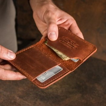 Кожаный кардхолдер ручной работы