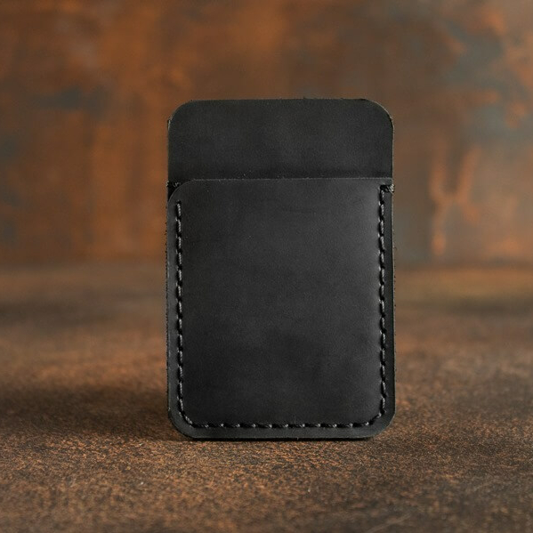 Черный кардхолдер из натуральной кожи