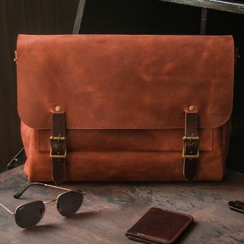 Сумка через плечо из кожи цвета коньяк, ручная работа, уникальный дизайн