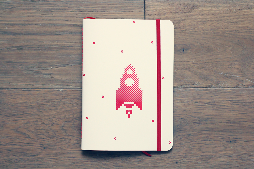 Блокнот "Ракета красного цвета"