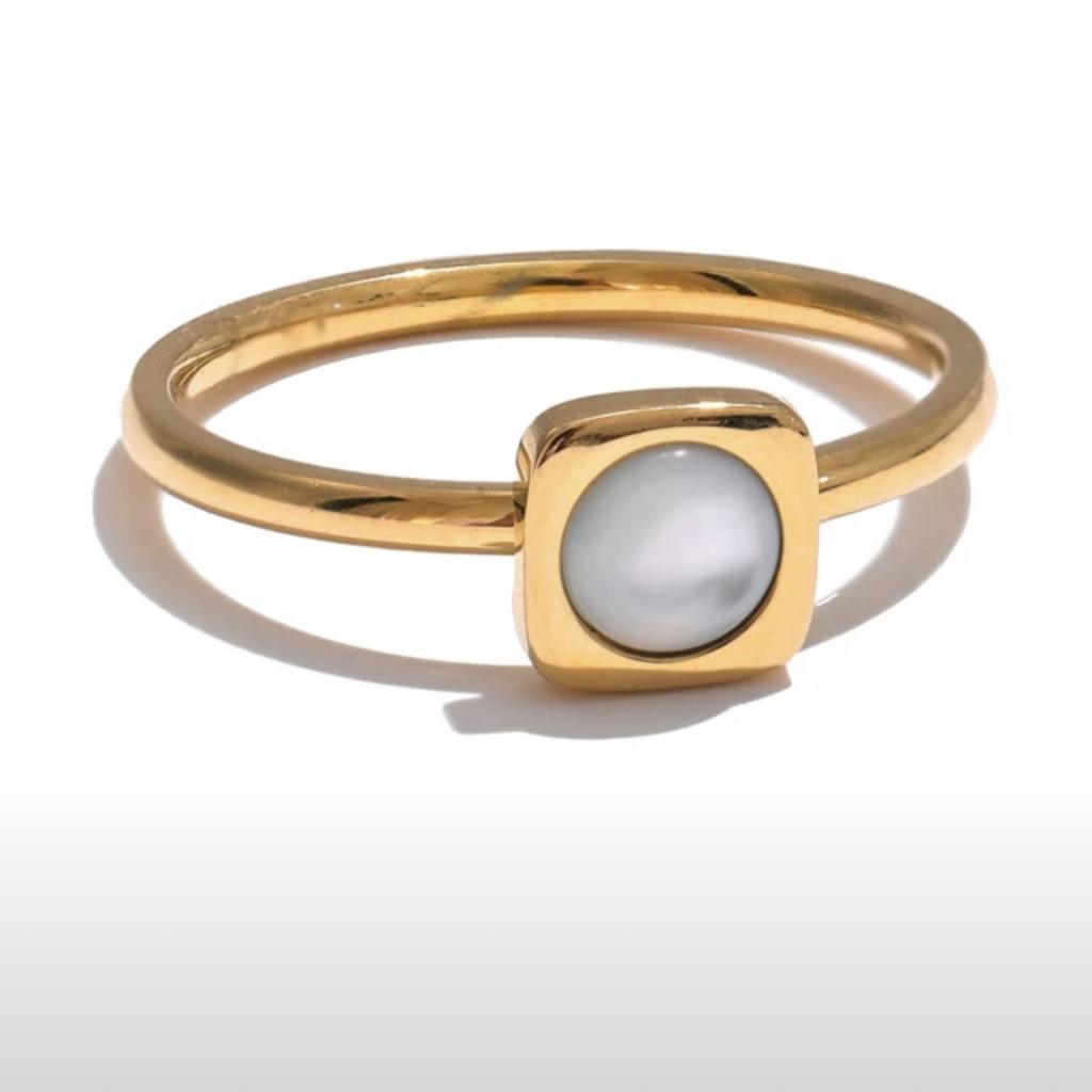 Кольцо White stone