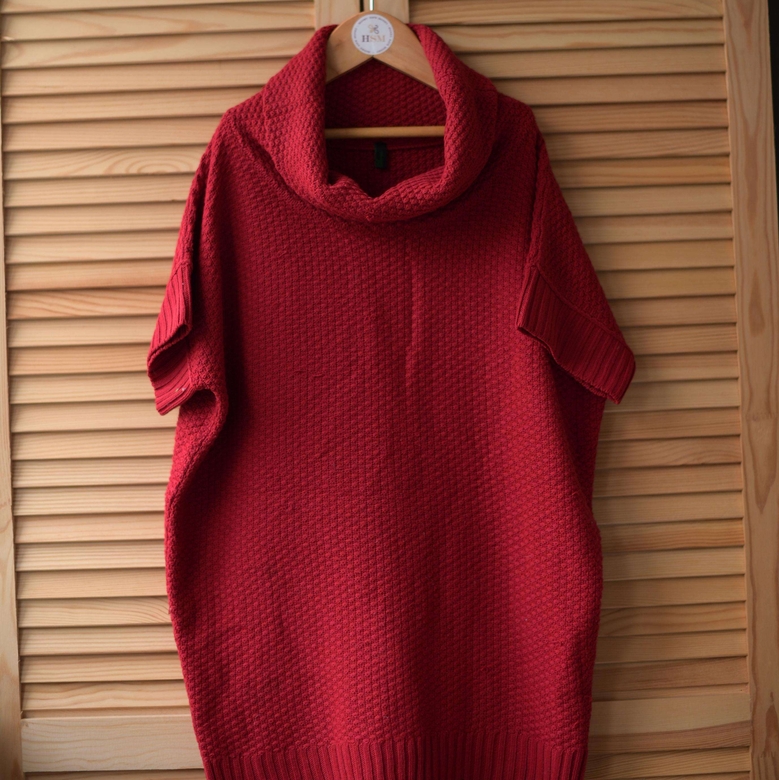 Свитер женский р.S