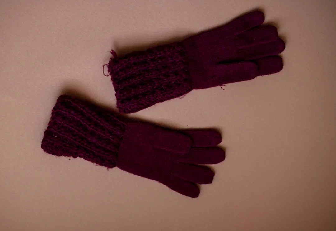 Перчатки бордовые