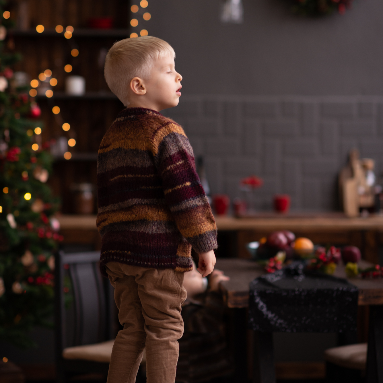 Свитер крупной вязки р.104