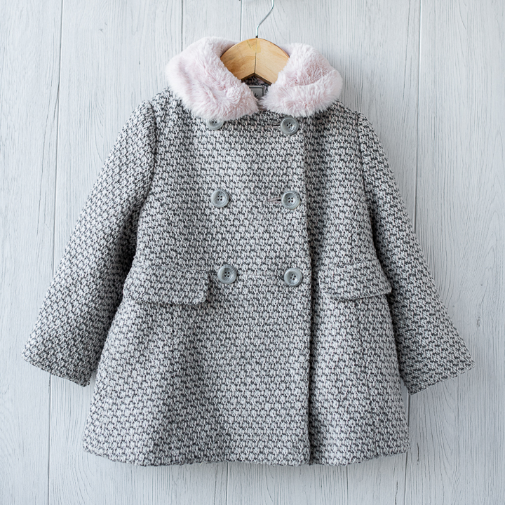 Пальто с пудровым мехом р.86