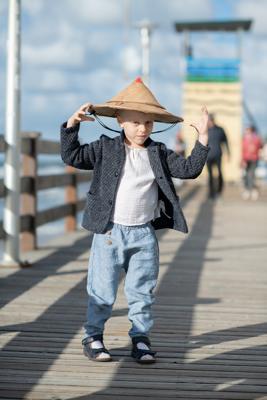 Шляпа из банановых листьев