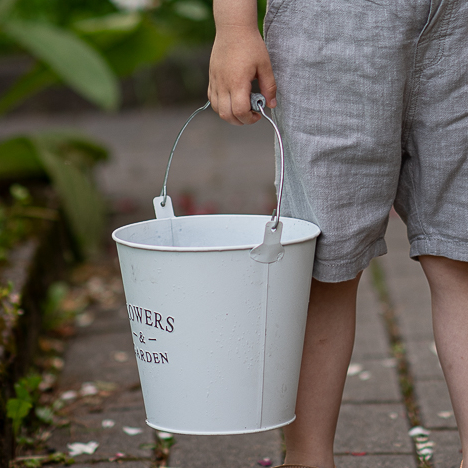 Ведёрко для цветов белое