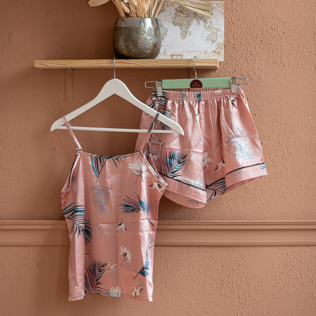 Пижама атласная