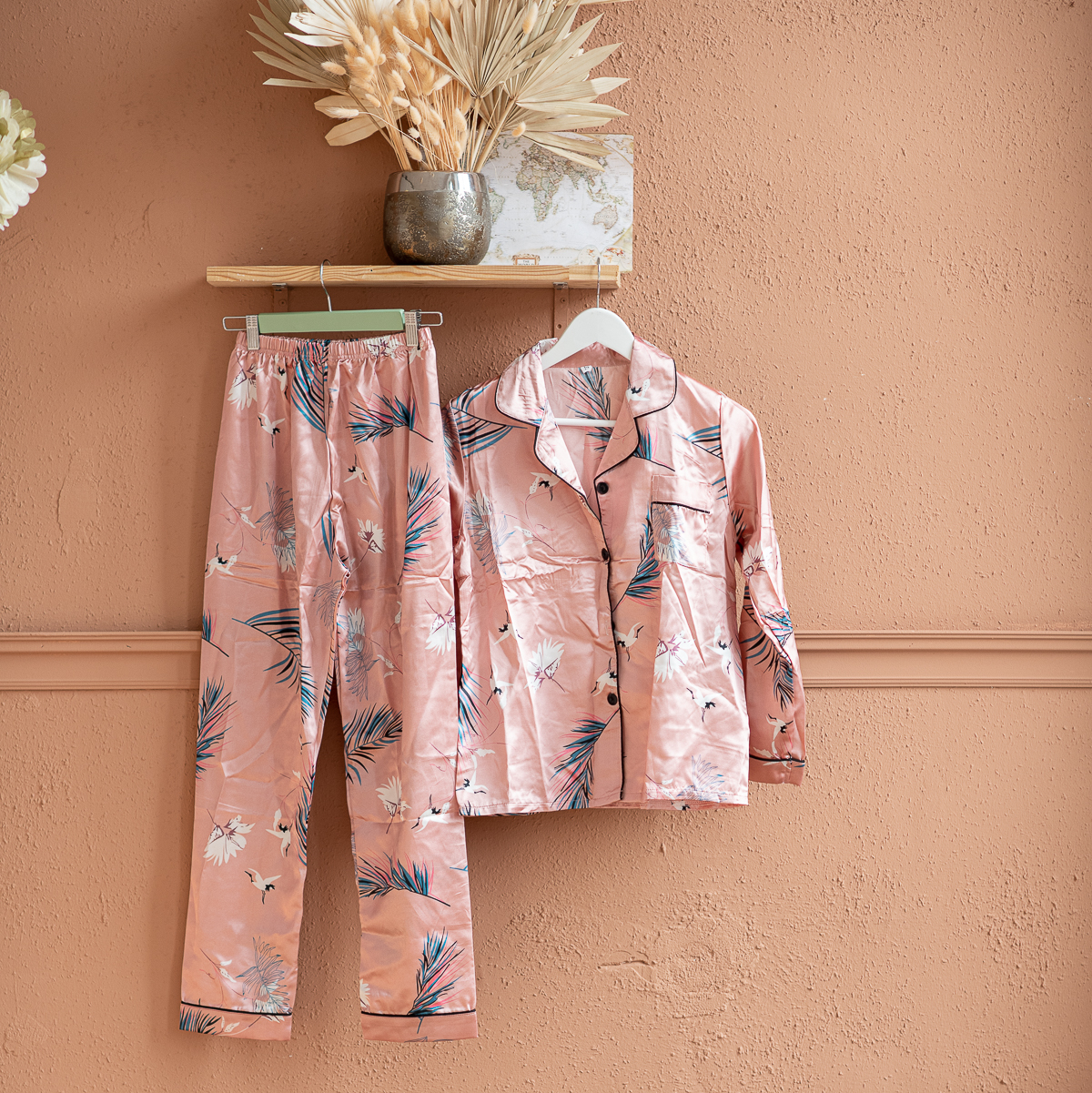 Пижама атласная