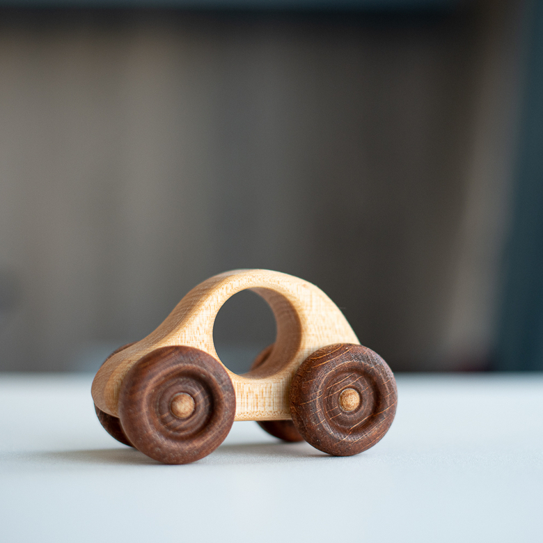 Деревянная игрушка Машинка