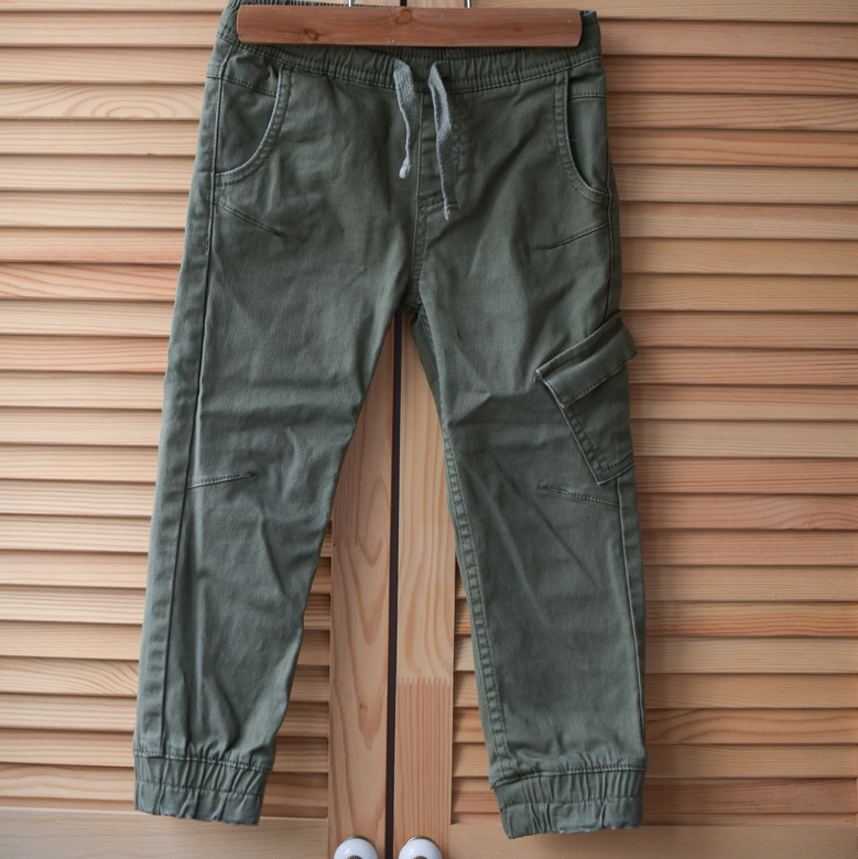 Брюки зелёные р. 104