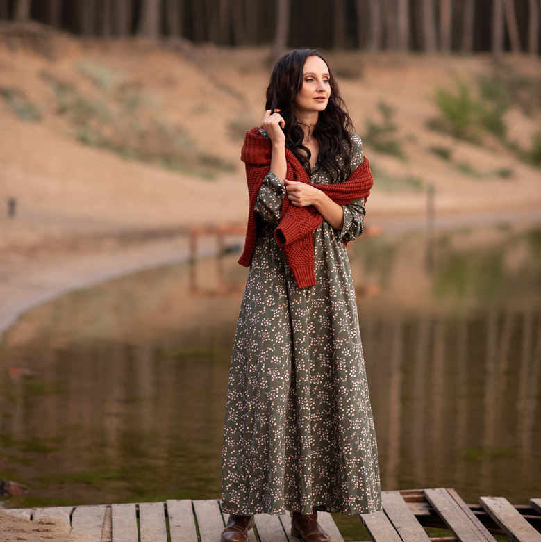 Платье зелёное длинное