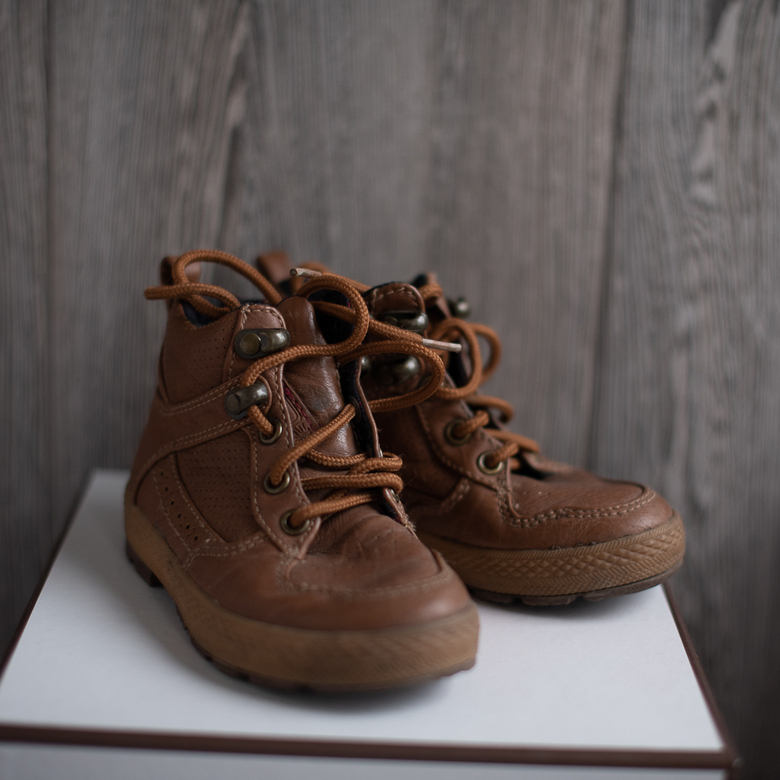 Ботинки коричневые р. 24-25