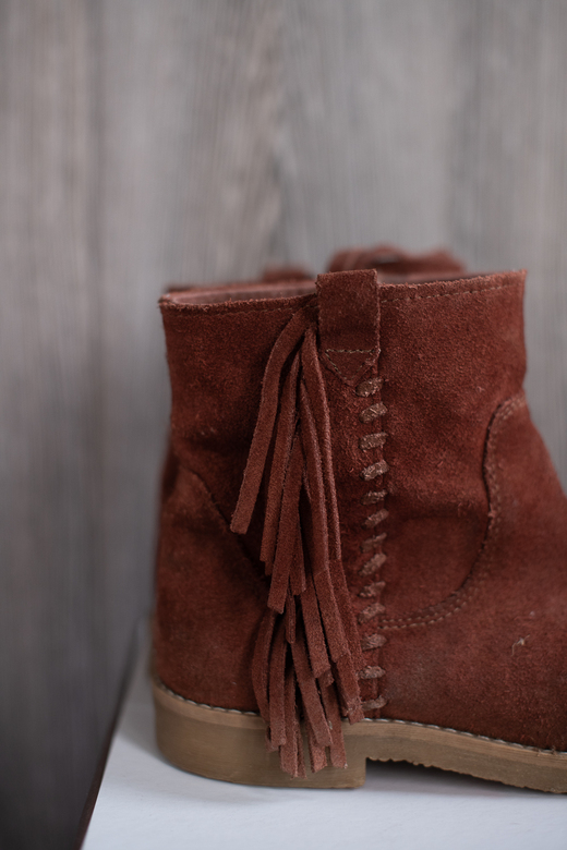 Казаки замшевые р. 32