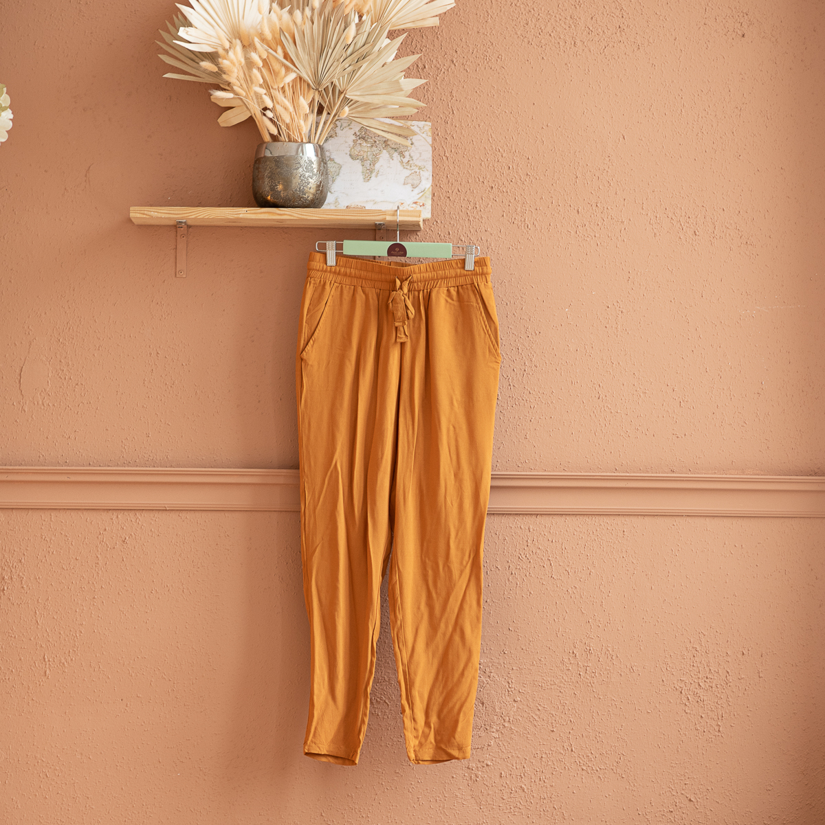 Брюки янтарного цвета р. S-M