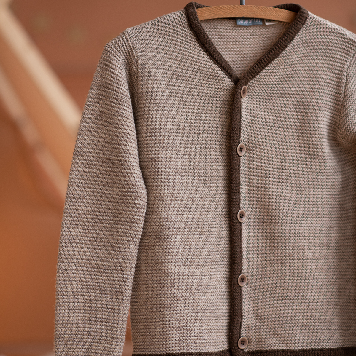 Кардиган на пуговицах р. 134-140