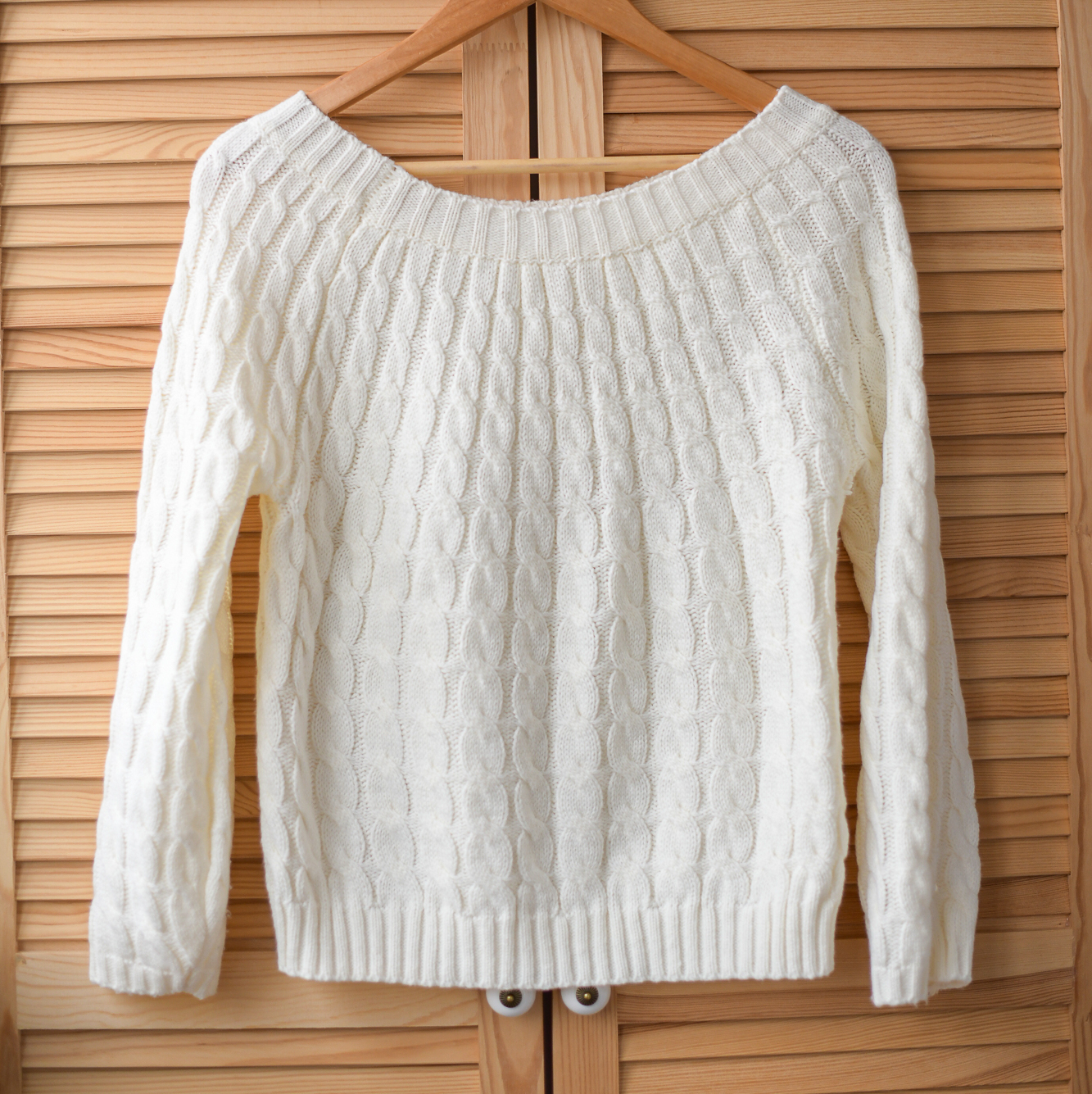 Свитер белый р. S