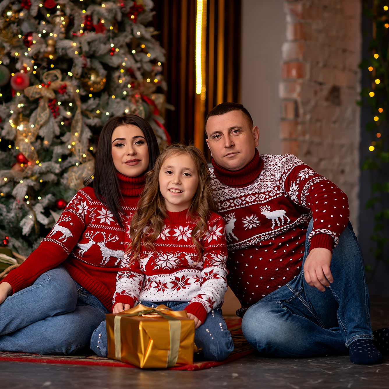 Новогодний свитер р. M-L