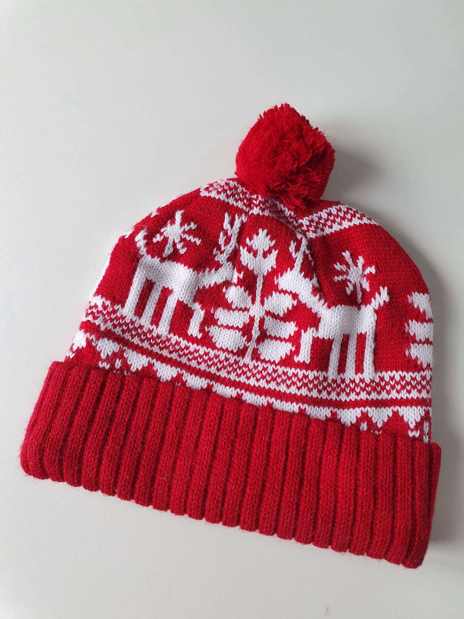 Шапка новогодняя