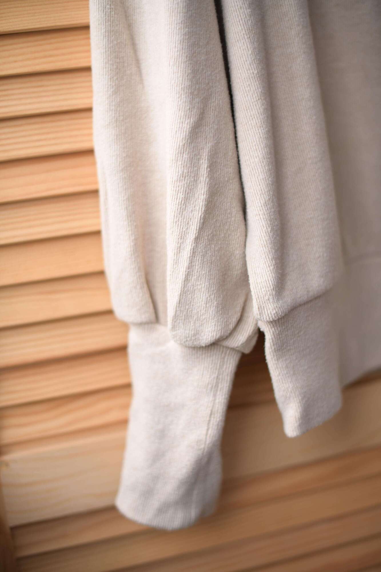 Свитер молочный р. S-M